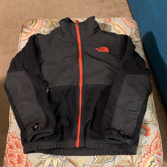 The North Face Boys Polartec Recycled Jacket Black Size Small - Picture 1 of 11